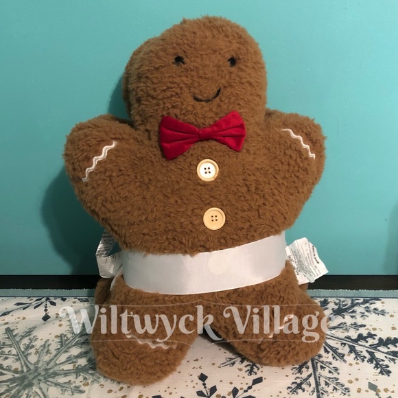 Cupcakes and Cashmere Sherpa Gingerbread Man and Woman Pillow Couple Set - Picture 2 of 8